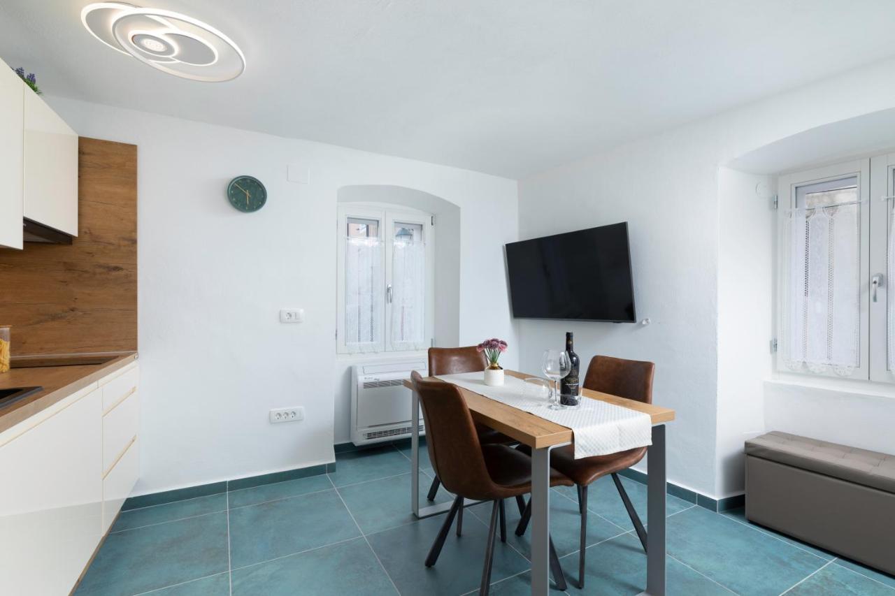 Studio, 70 Steps From The Beach Baska  Exterior photo